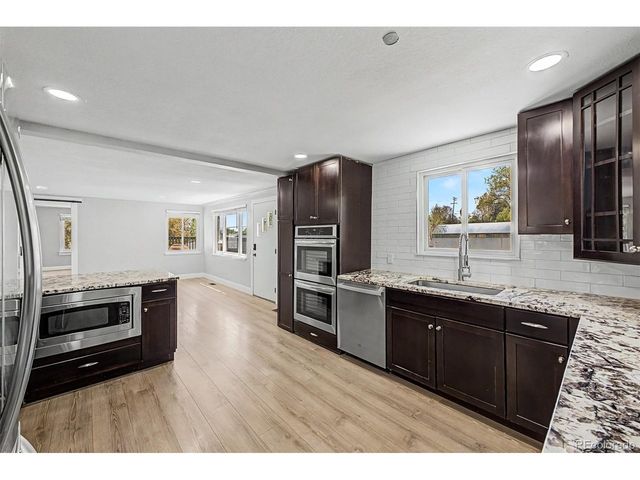 7005 Geneva Ct, Lakewood, CO 80214