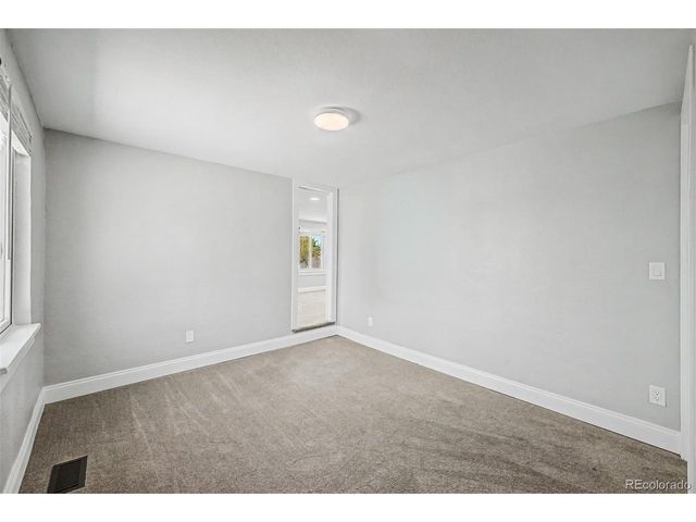 7005 Geneva Ct, Lakewood, CO 80214