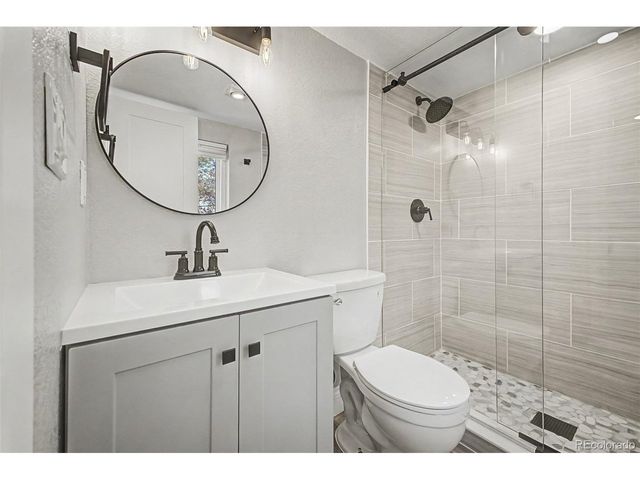 7005 Geneva Ct, Lakewood, CO 80214
