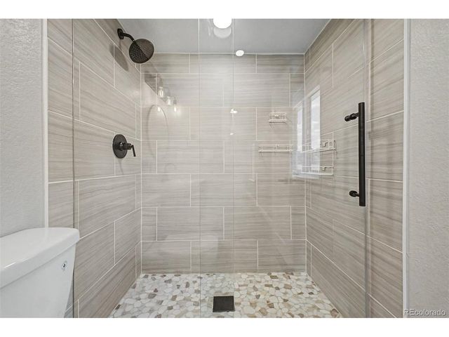 7005 Geneva Ct, Lakewood, CO 80214