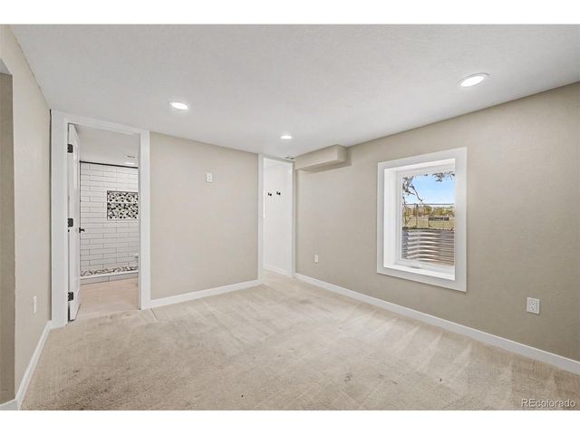 7005 Geneva Ct, Lakewood, CO 80214