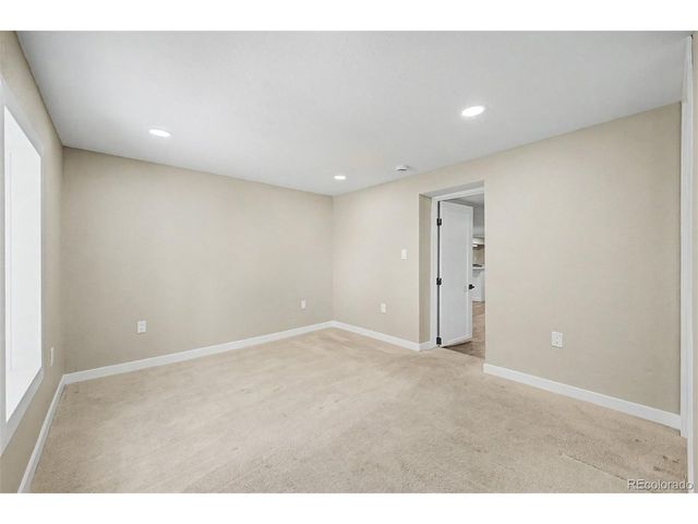 7005 Geneva Ct, Lakewood, CO 80214
