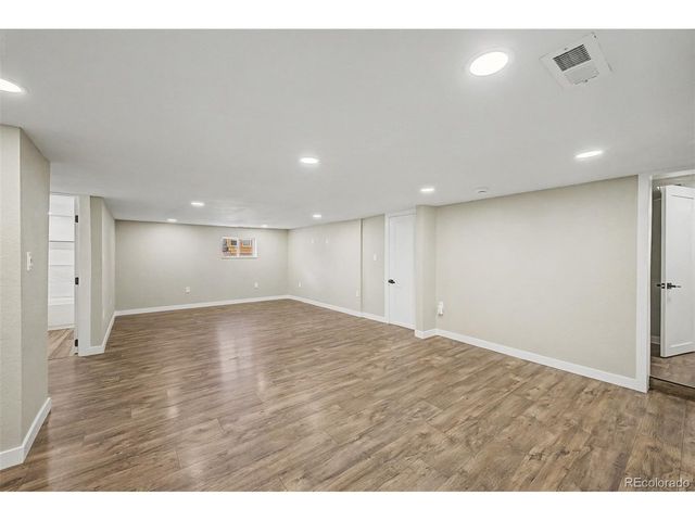 7005 Geneva Ct, Lakewood, CO 80214