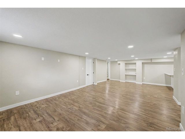 7005 Geneva Ct, Lakewood, CO 80214