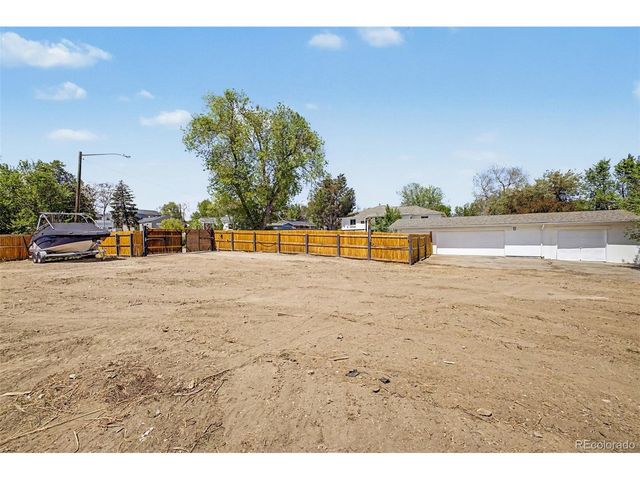 7005 Geneva Ct, Lakewood, CO 80214