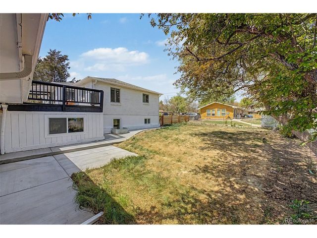 7005 Geneva Ct, Lakewood, CO 80214