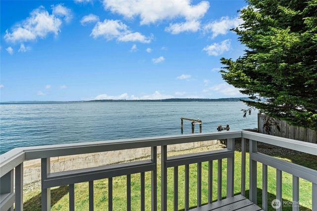 10932 Vashon Hwy SW, Vashon, WA 98070