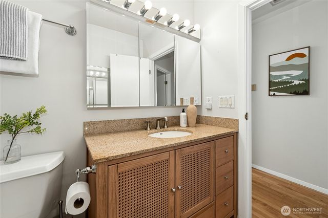 10932 Vashon Hwy SW, Vashon, WA 98070