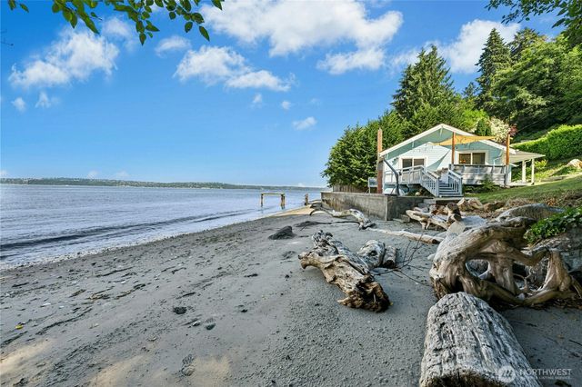 10932 Vashon Hwy SW, Vashon, WA 98070