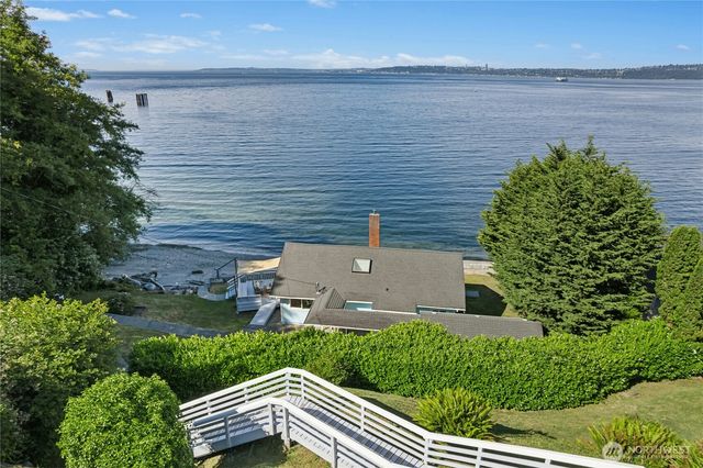 10932 Vashon Hwy SW, Vashon, WA 98070