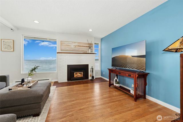 10932 Vashon Hwy SW, Vashon, WA 98070