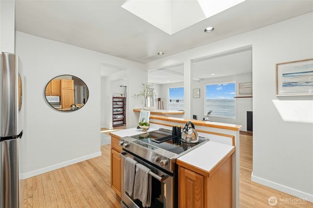 10932 Vashon Hwy SW, Vashon, WA 98070