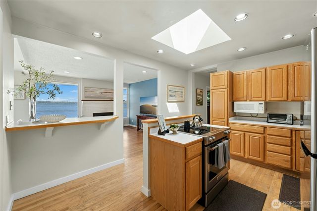 10932 Vashon Hwy SW, Vashon, WA 98070