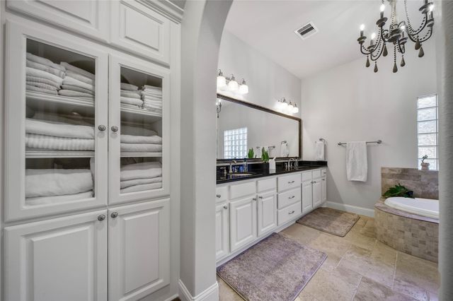 107 Berwick Lane, Montgomery, TX 77316