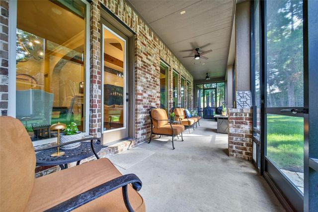 107 Berwick Lane, Montgomery, TX 77316