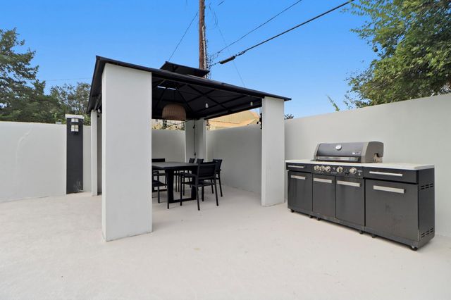 5526 Kuldell Drive, Houston, TX 77096
