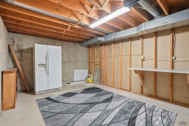 7605 BLUE BIRD LN, Black Hawk, SD 57718