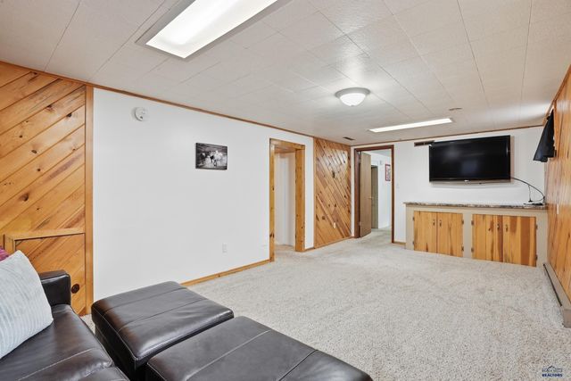 7605 BLUE BIRD LN, Black Hawk, SD 57718