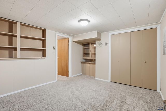 7605 BLUE BIRD LN, Black Hawk, SD 57718