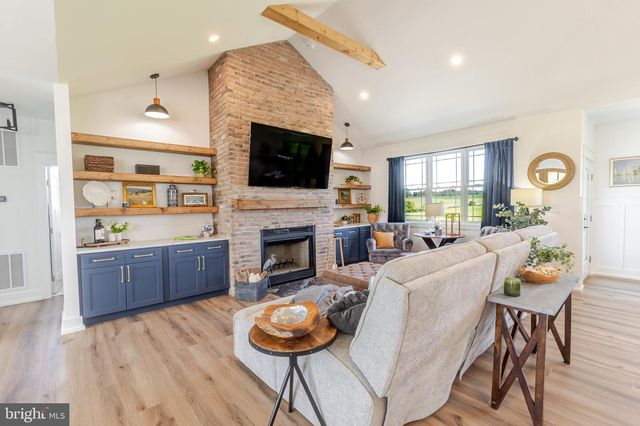 23851 LANDS END DR, Orange, VA 22960