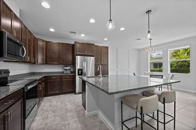 16412 Millenium Court, The Acreage, FL 33470