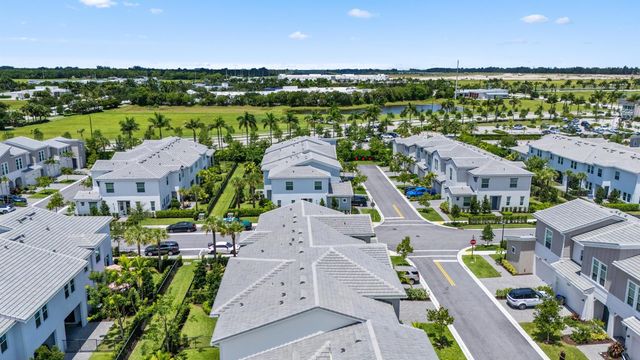 16412 Millenium Court, The Acreage, FL 33470