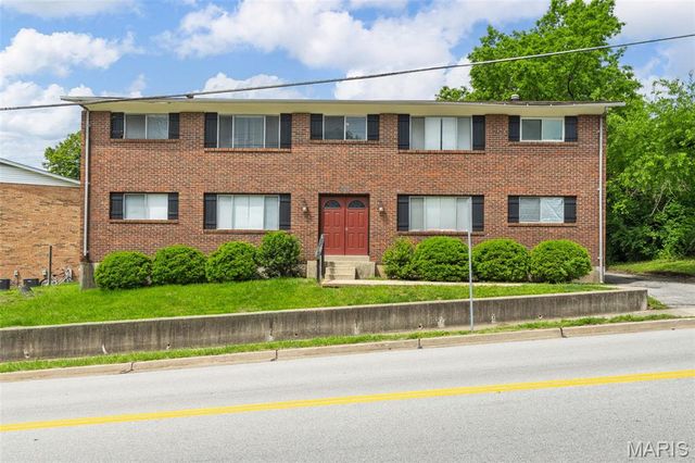 3401 Droste Road, St Charles, MO 63301