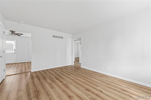 3401 Droste Road, St Charles, MO 63301