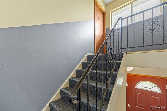 3401 Droste Road, St Charles, MO 63301