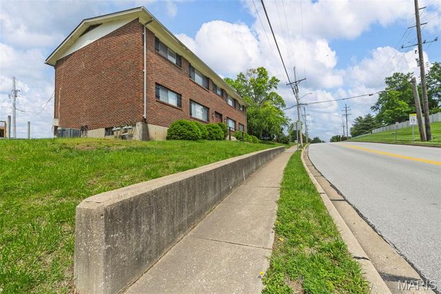 3401 Droste Road, St Charles, MO 63301