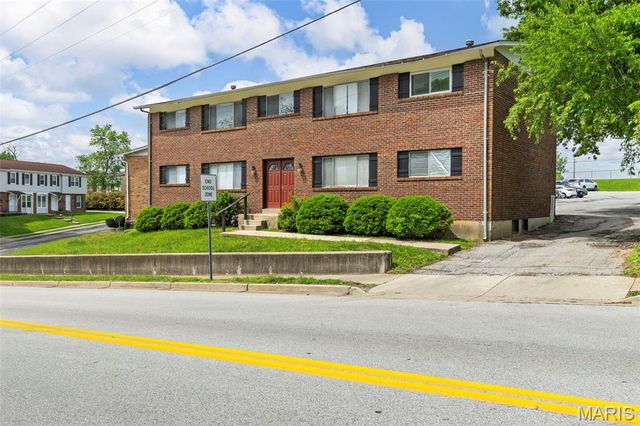 3401 Droste Road, St Charles, MO 63301