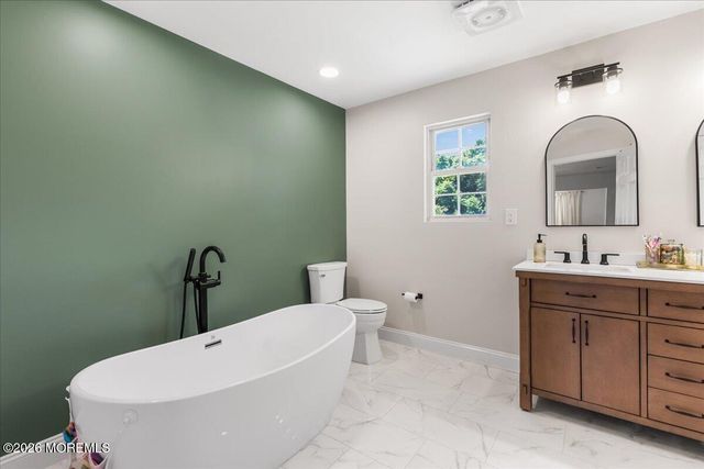 248 Church Street, Belford, NJ 07718