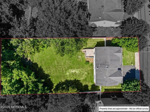 248 Church Street, Belford, NJ 07718