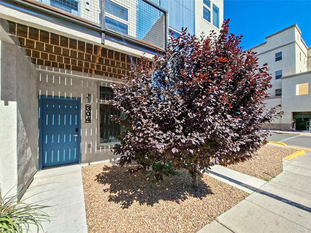 304 Titanium Street SW, Albuquerque, NM 87102