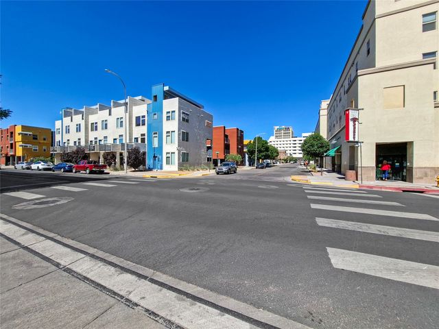 304 Titanium Street SW, Albuquerque, NM 87102
