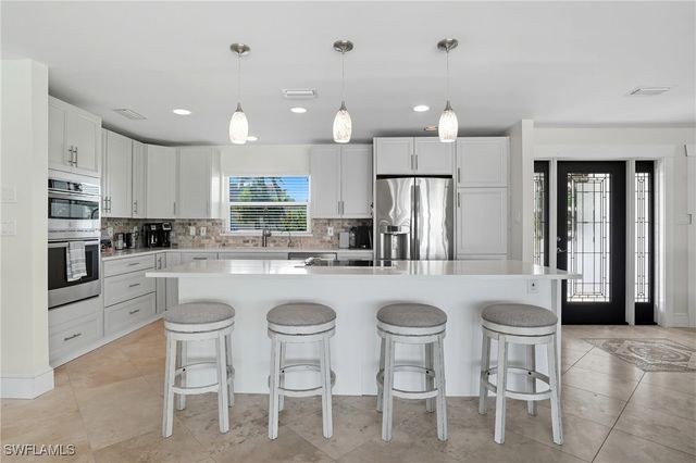 35 Fairview BLVD, Fort Myers Beach, FL 33931