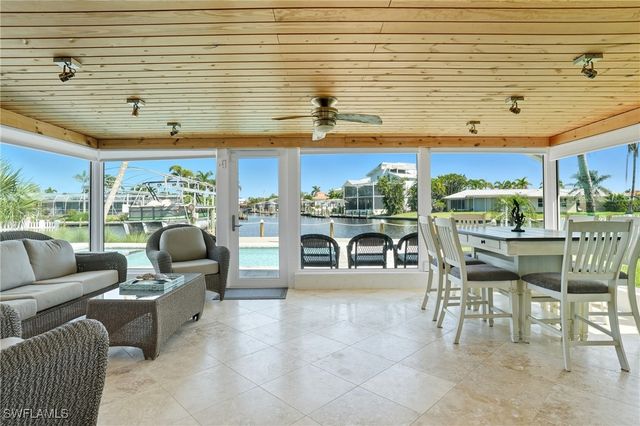 35 Fairview BLVD, Fort Myers Beach, FL 33931