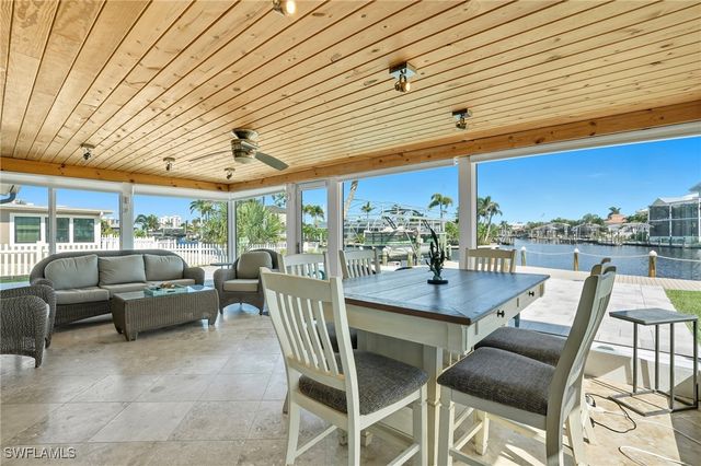 35 Fairview BLVD, Fort Myers Beach, FL 33931