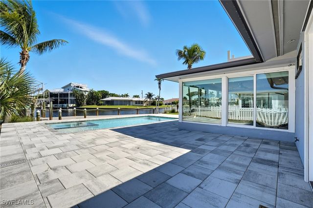 35 Fairview BLVD, Fort Myers Beach, FL 33931