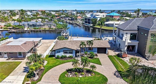 35 Fairview BLVD, Fort Myers Beach, FL 33931