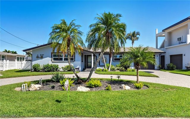 35 Fairview BLVD, Fort Myers Beach, FL 33931