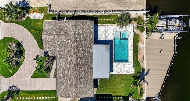 35 Fairview BLVD, Fort Myers Beach, FL 33931