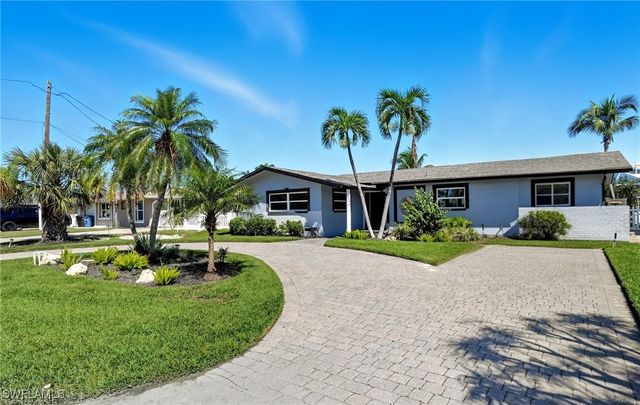 35 Fairview BLVD, Fort Myers Beach, FL 33931