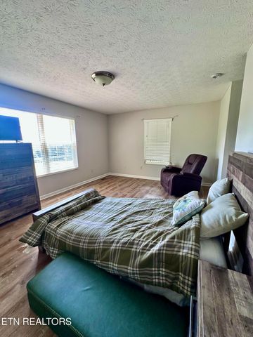 116 Barnes Lane, Strawberry Plains, TN 37871
