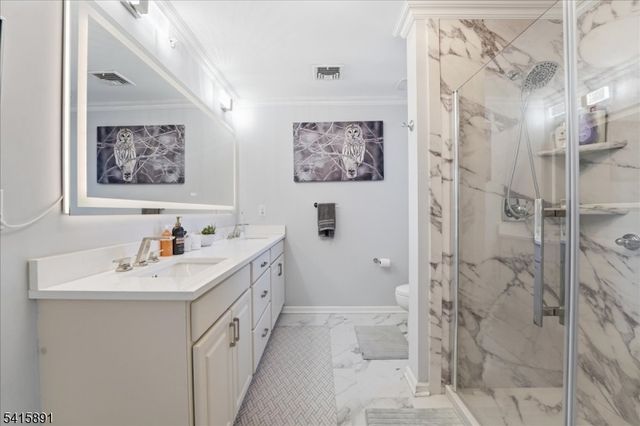 612 Lopez Ln, Morris Plains Boro, NJ 07950