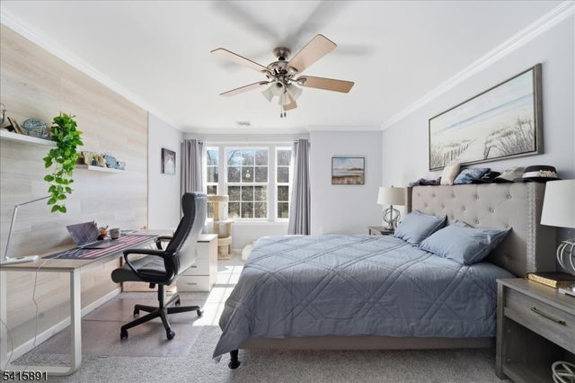 612 Lopez Ln, Morris Plains Boro, NJ 07950