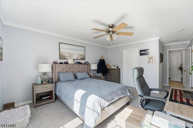 612 Lopez Ln, Morris Plains Boro, NJ 07950