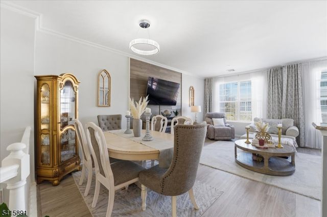 612 Lopez Ln, Morris Plains Boro, NJ 07950