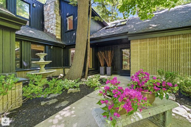 1341 Kenilwood Lane, Riverwoods, IL 60015