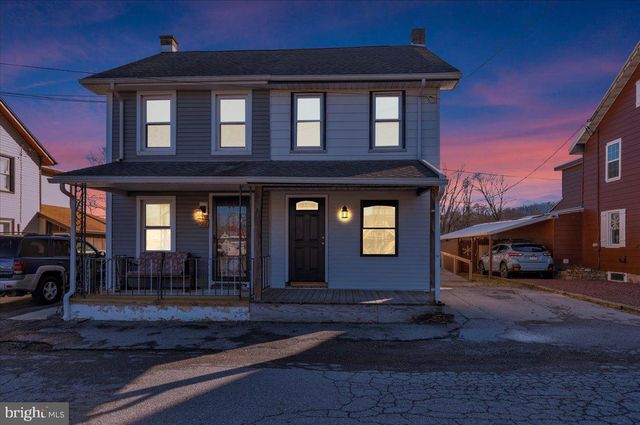 21 SEYFERT DR, Birdsboro, PA 19508